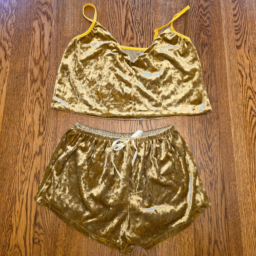 Shimmery Velvet Pajama 2pc Set Crop Top Shorts Lounge Sleepwear Gold Velour